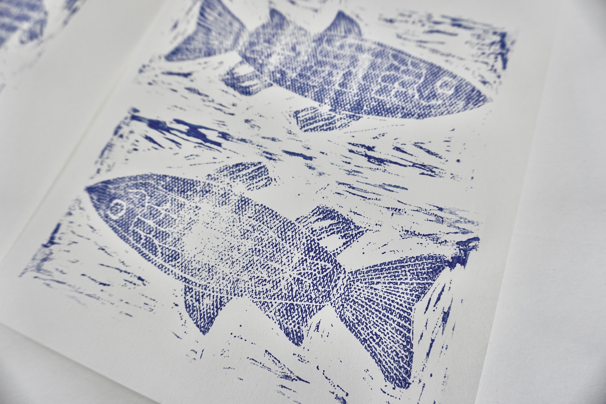 Grabado pescado en contexto